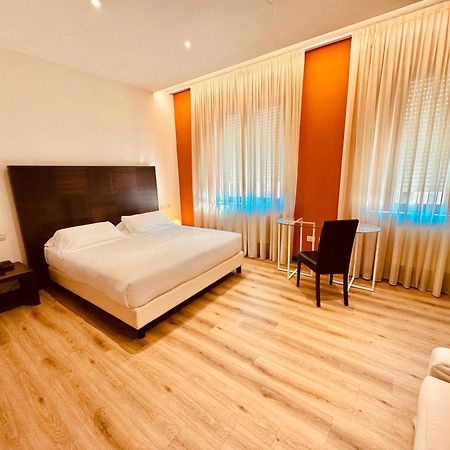 Hotel Pex مانتوفا المظهر الخارجي الصورة