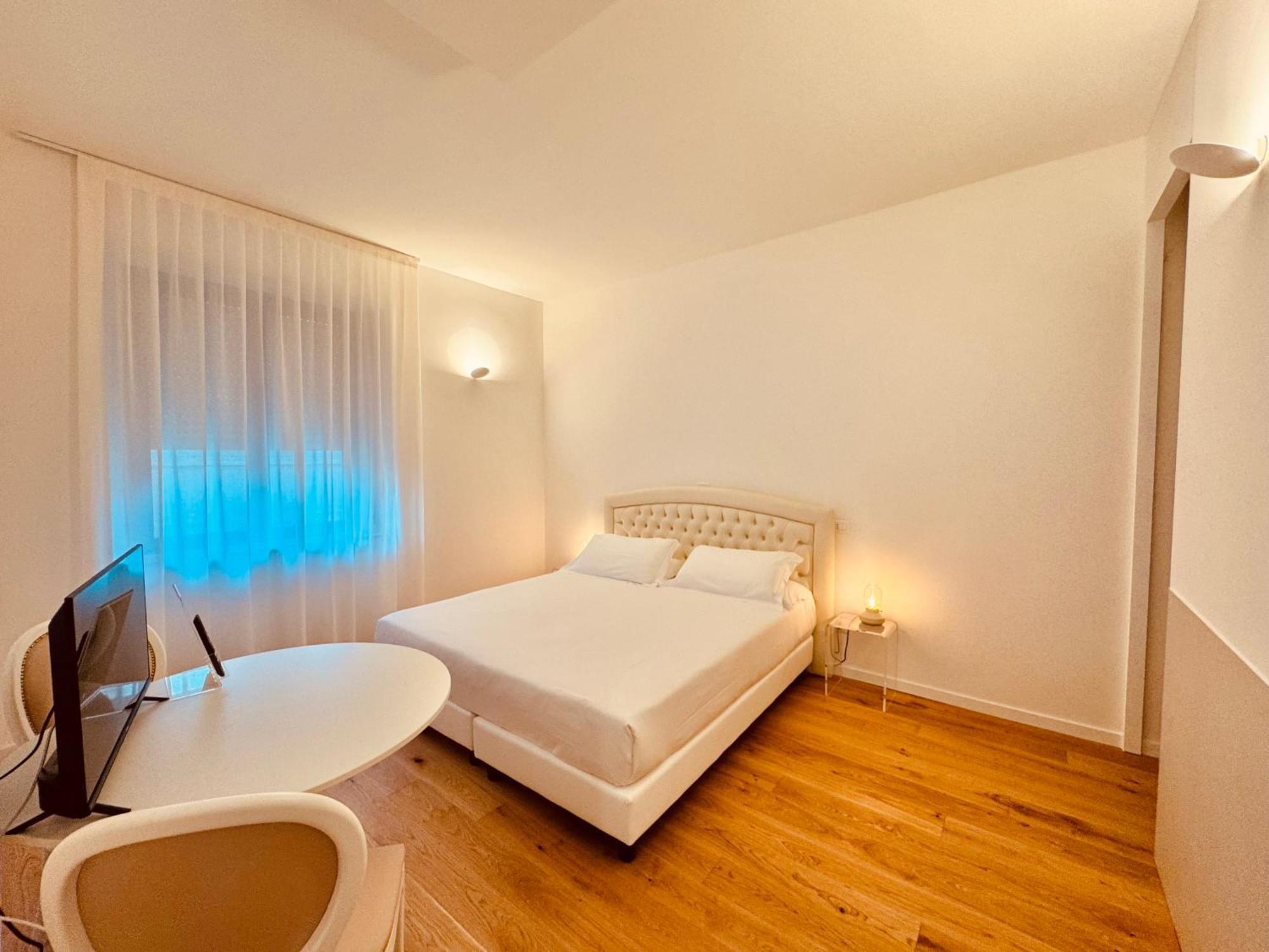 Hotel Pex مانتوفا المظهر الخارجي الصورة